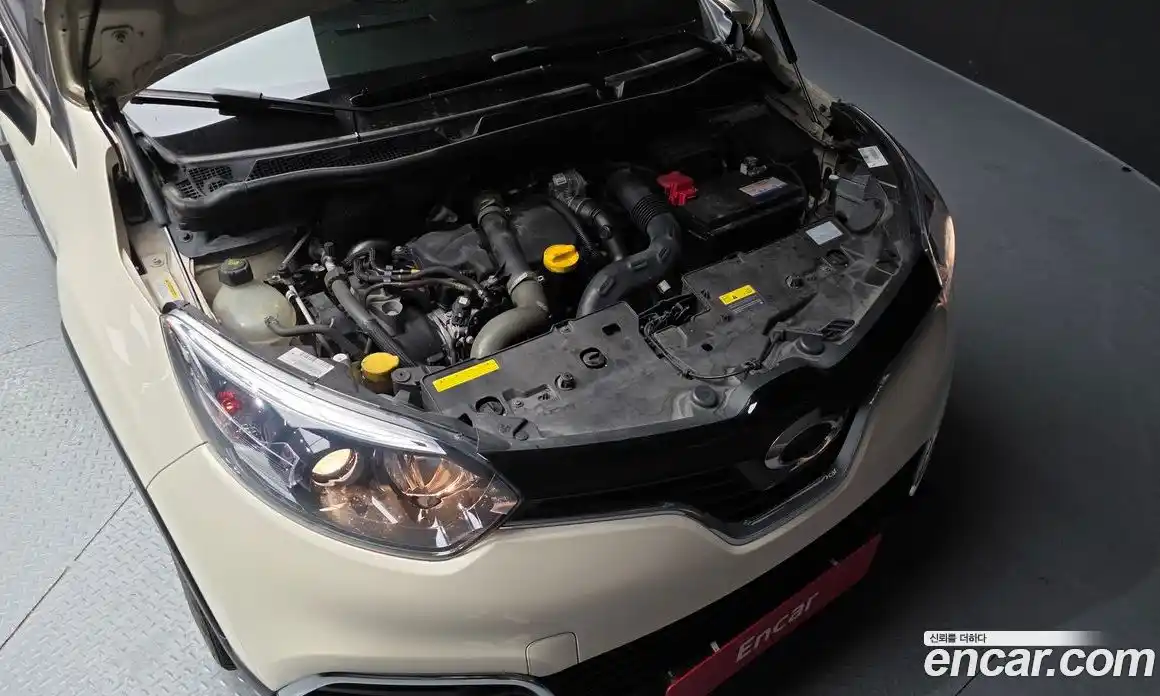 Renault QM3 2015 1.5 Автомат в Москве № 106739, фото 6