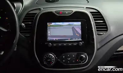 Renault QM3 2015 1.5 Автомат в Москве № 106739, миниатюра 8