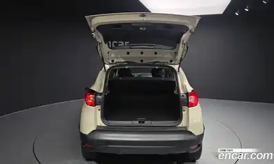 Renault QM3 2015 1.5 Автомат в Москве № 106739, миниатюра 10