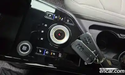 Kia Niro 2025 1.6 Автомат в Москве № 114460, миниатюра 9