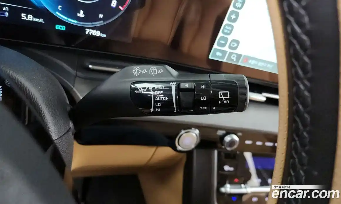 Kia Canival 2023 3.5 Автомат в Москве № 114785, фото 13