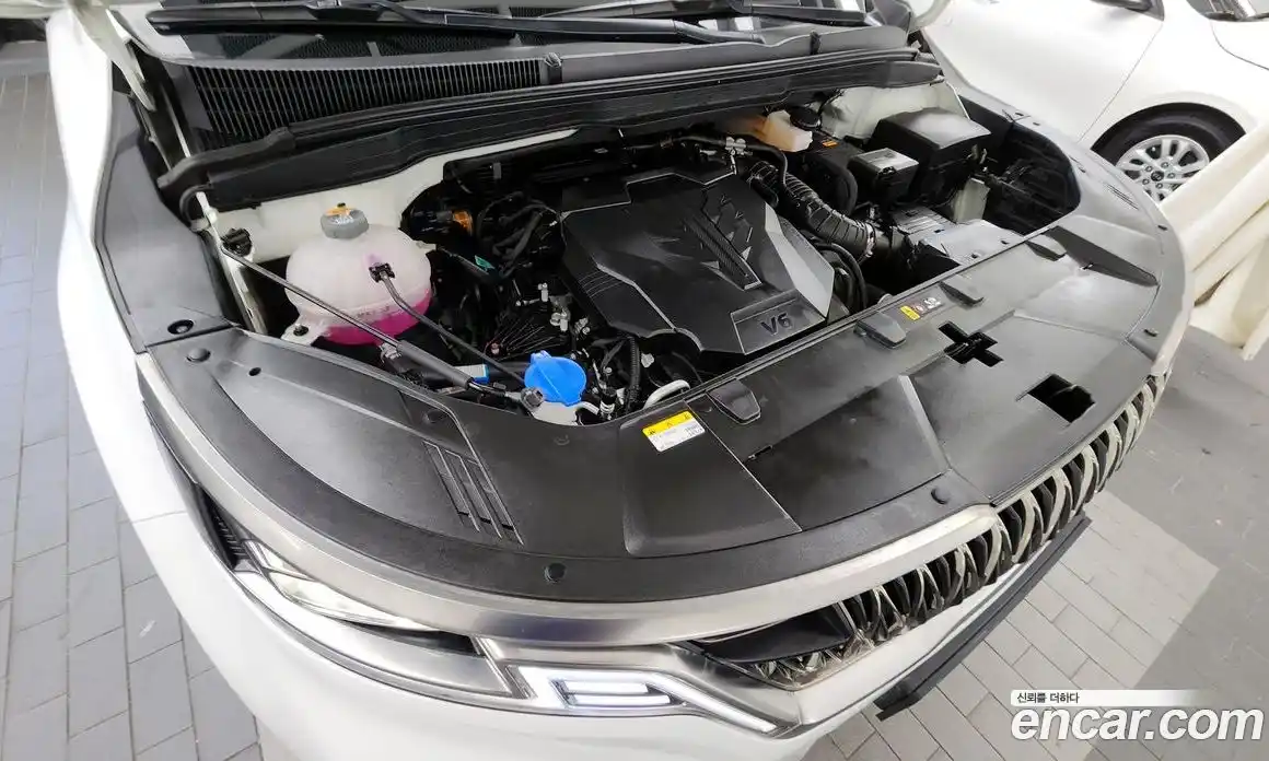 Kia Canival 2023 3.5 Автомат в Москве № 114785, фото 18