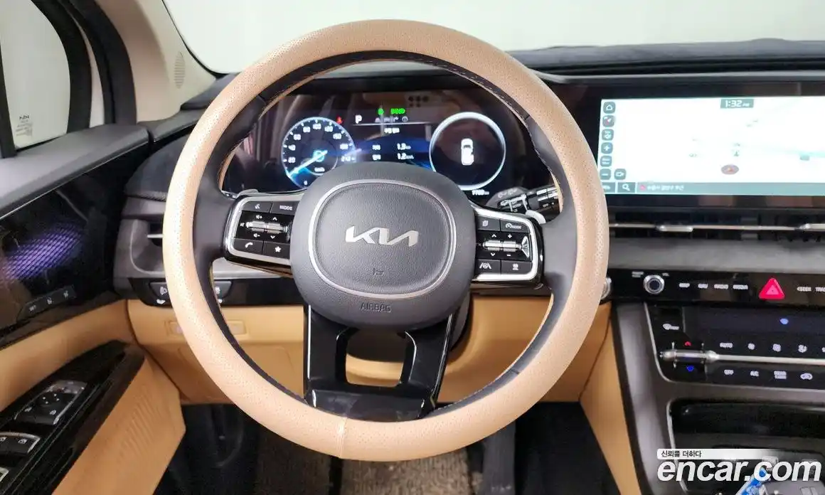 Kia Canival 2023 3.5 Автомат в Москве № 114785, фото 9