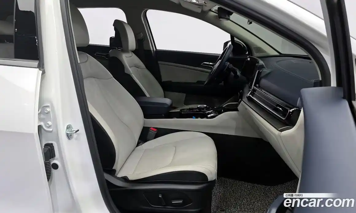 Kia Sportage 2022 1.6 Автомат в Москве № 115527, фото 4