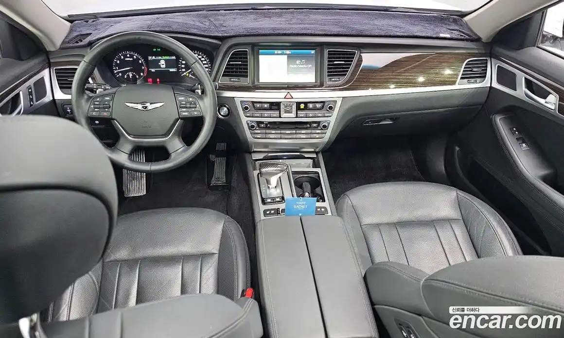 Genesis G80 2017 3.3 Автомат в Москве № 118228, фото 9