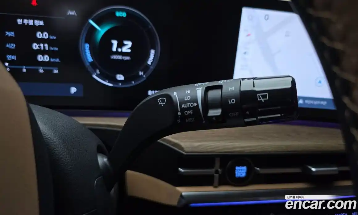 Hyundai Santa Fe 2024 1.6 Автомат в Москве № 119539, фото 15