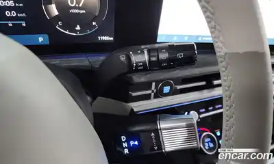 Hyundai Santa Fe 2025 2.5 Автомат в Москве № 119834, миниатюра 6