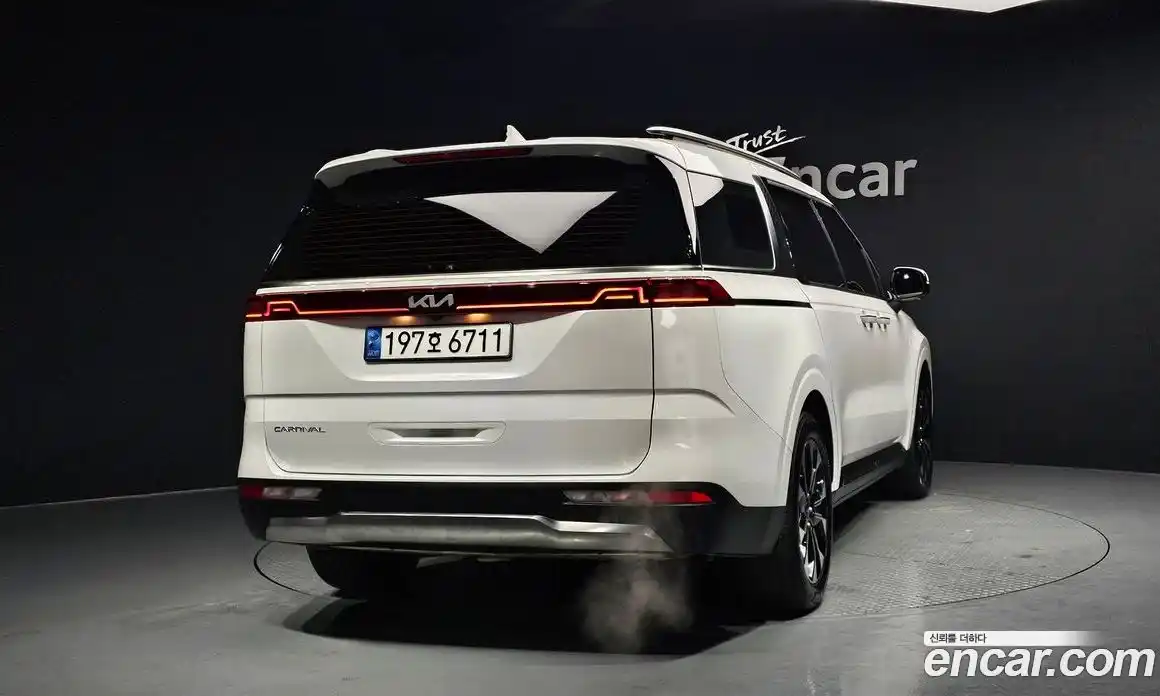 Kia Canival 2022 3.5 Автомат в Москве № 121244, фото 11