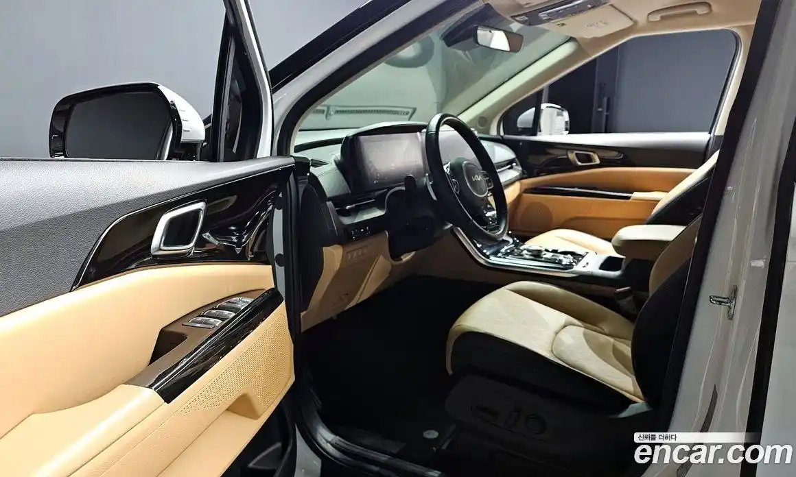 Kia Canival 2022 3.5 Автомат в Москве № 121244, фото 20