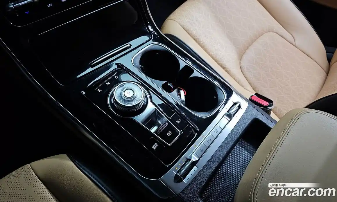 Kia Canival 2022 3.5 Автомат в Москве № 121244, фото 8