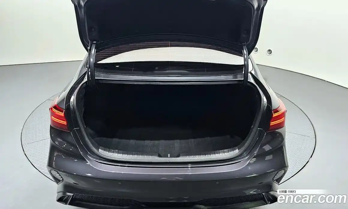 Kia K3 2022 1.6 Автомат в Москве № 122258, фото 10