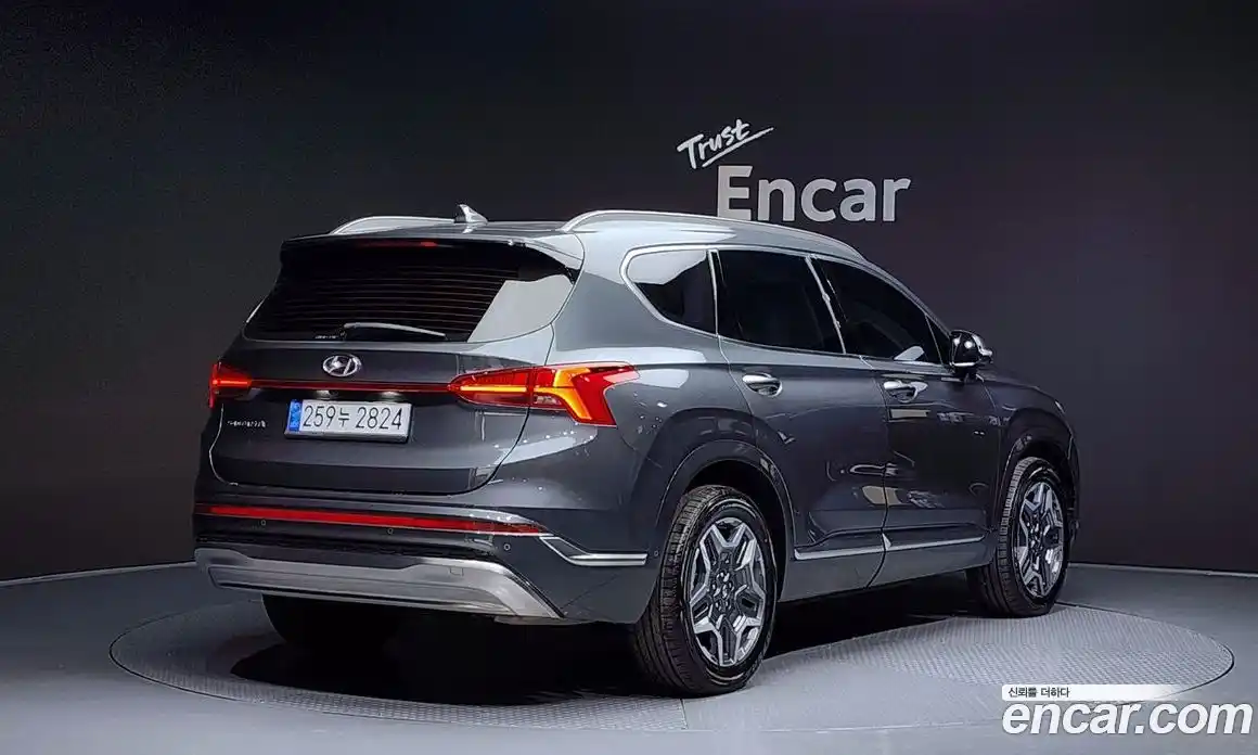 Hyundai Santa Fe 2022 1.6 Автомат в Москве № 126464, фото 14