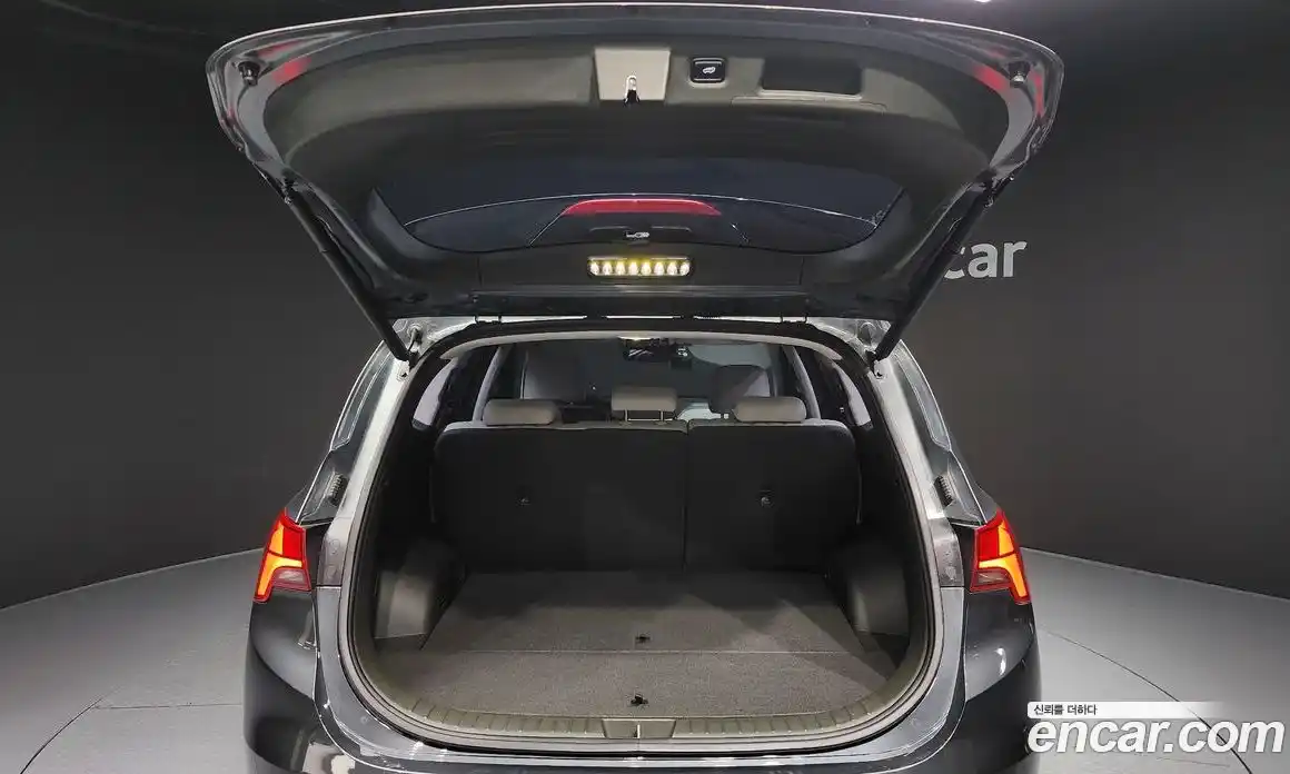 Hyundai Santa Fe 2022 1.6 Автомат в Москве № 126464, фото 3