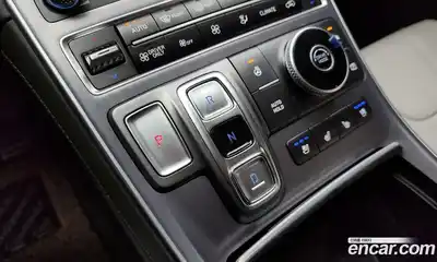 Hyundai Santa Fe 2022 1.6 Автомат в Москве № 126464, миниатюра 8