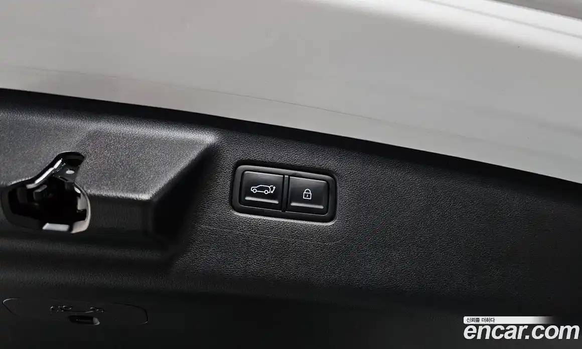 Hyundai Santa Fe 2024 1.6 Автомат в Москве № 130488, фото 19