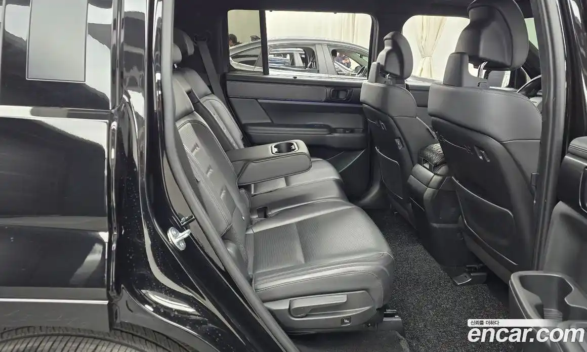 Hyundai Santa Fe 2024 2.5 Автомат в Москве № 130818, фото 10