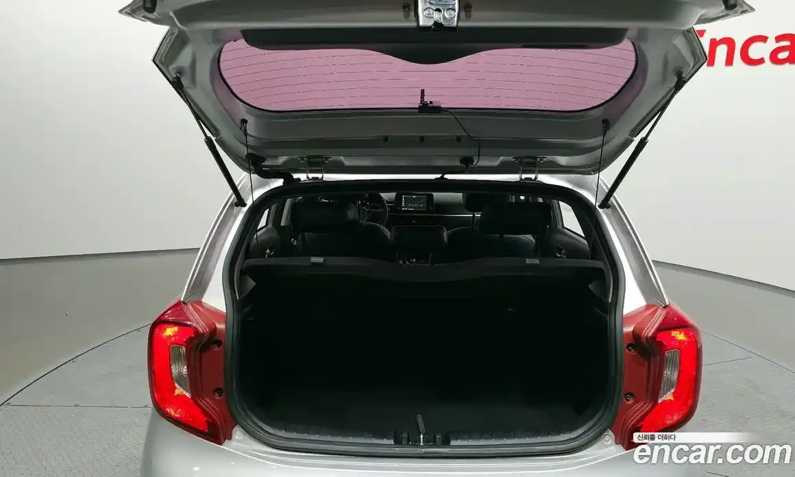 Kia Morning 2017 1.0 Автомат в Москве № 133846, фото 18