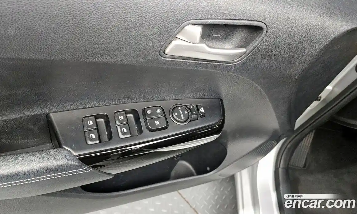 Kia Morning 2017 1.0 Автомат в Москве № 133846, фото 20