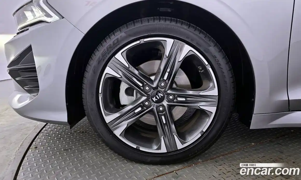 Kia K5 2020 2.0 Автомат в Москве № 133938, фото 3