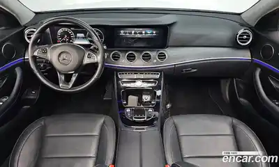 Mercedes-Benz E-Class 2017 2.0 Автомат в Москве № 136655, миниатюра 3