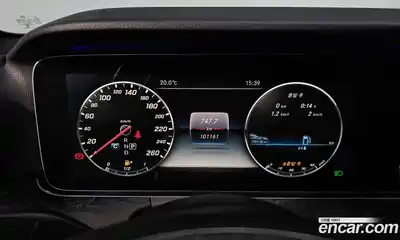 Mercedes-Benz E-Class 2017 2.0 Автомат в Москве № 136655, миниатюра 4