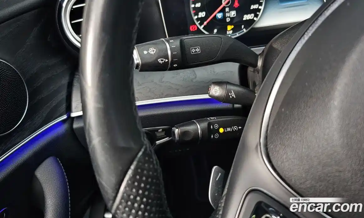 Mercedes-Benz E-Class 2017 2.0 Автомат в Москве № 136655, фото 7