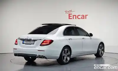 Mercedes-Benz E-Class 2017 2.0 Автомат в Москве № 136655, миниатюра 9