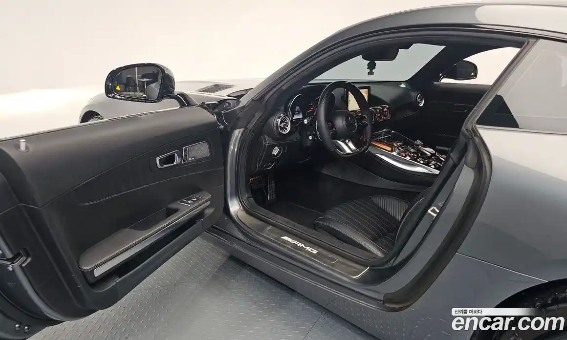 Mercedes-Benz AMG GT 2016 4.0 Автомат в Москве № 141358, фото 13