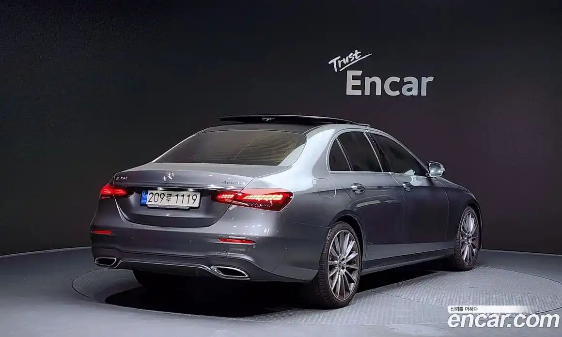 Mercedes-Benz E-Class 2022 2.0 Автомат в Москве № 143016, фото 19