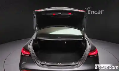 Mercedes-Benz E-Class 2022 2.0 Автомат в Москве № 143016, миниатюра 4