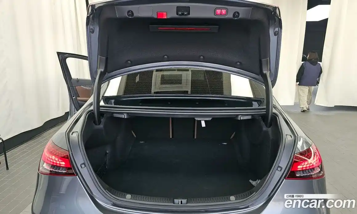 Mercedes-Benz E-Class 2022 2.0 Автомат в Москве № 143141, фото 14