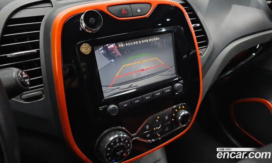 Renault QM3 2014 1.5 Автомат в Москве № 147715, фото 17