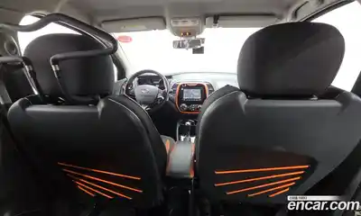 Renault QM3 2014 1.5 Автомат в Москве № 147715, миниатюра 2