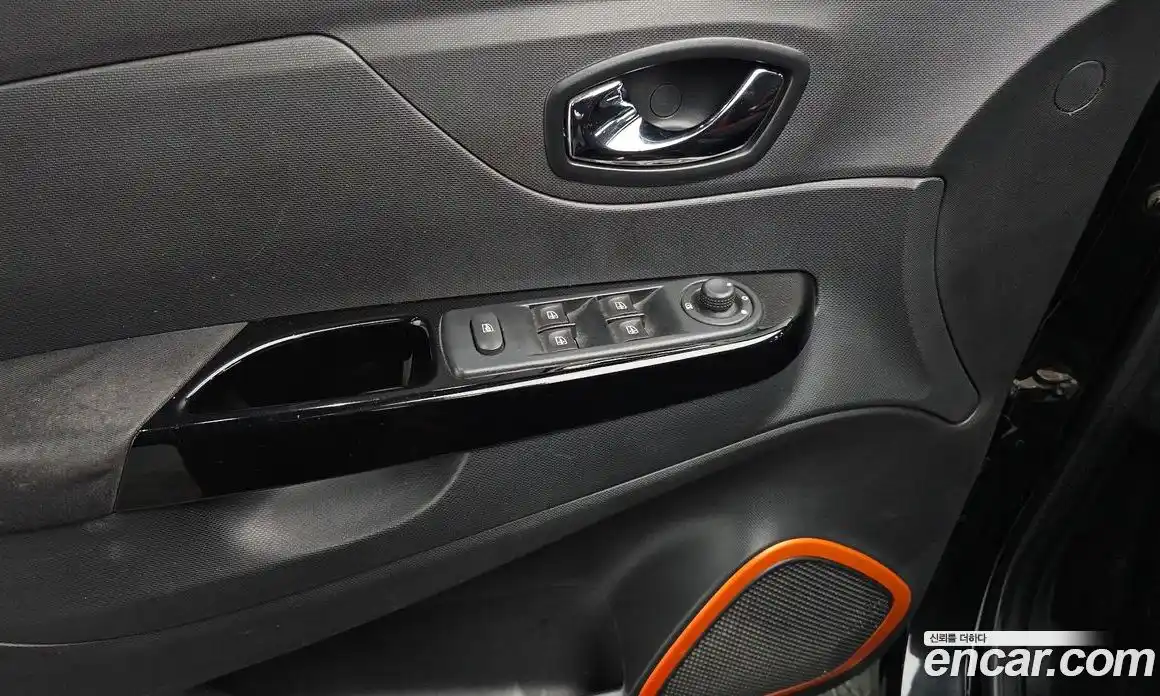 Renault QM3 2014 1.5 Автомат в Москве № 147715, фото 8