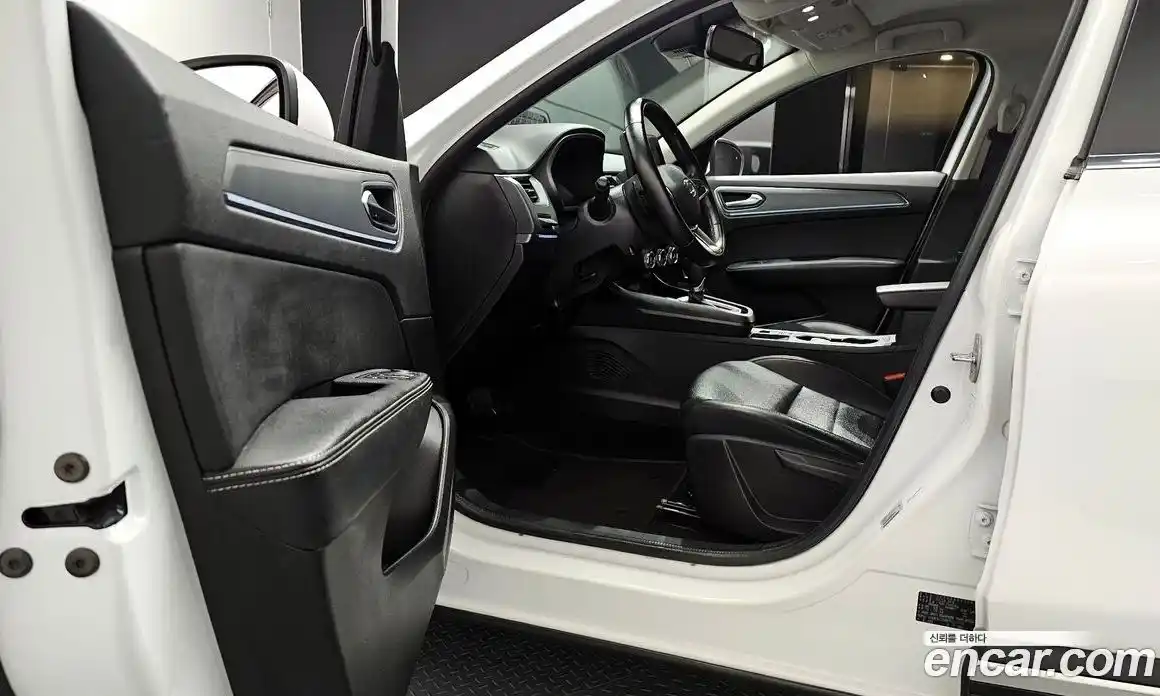 Renault XM3 2023 1.6 Автомат в Москве № 147912, фото 16