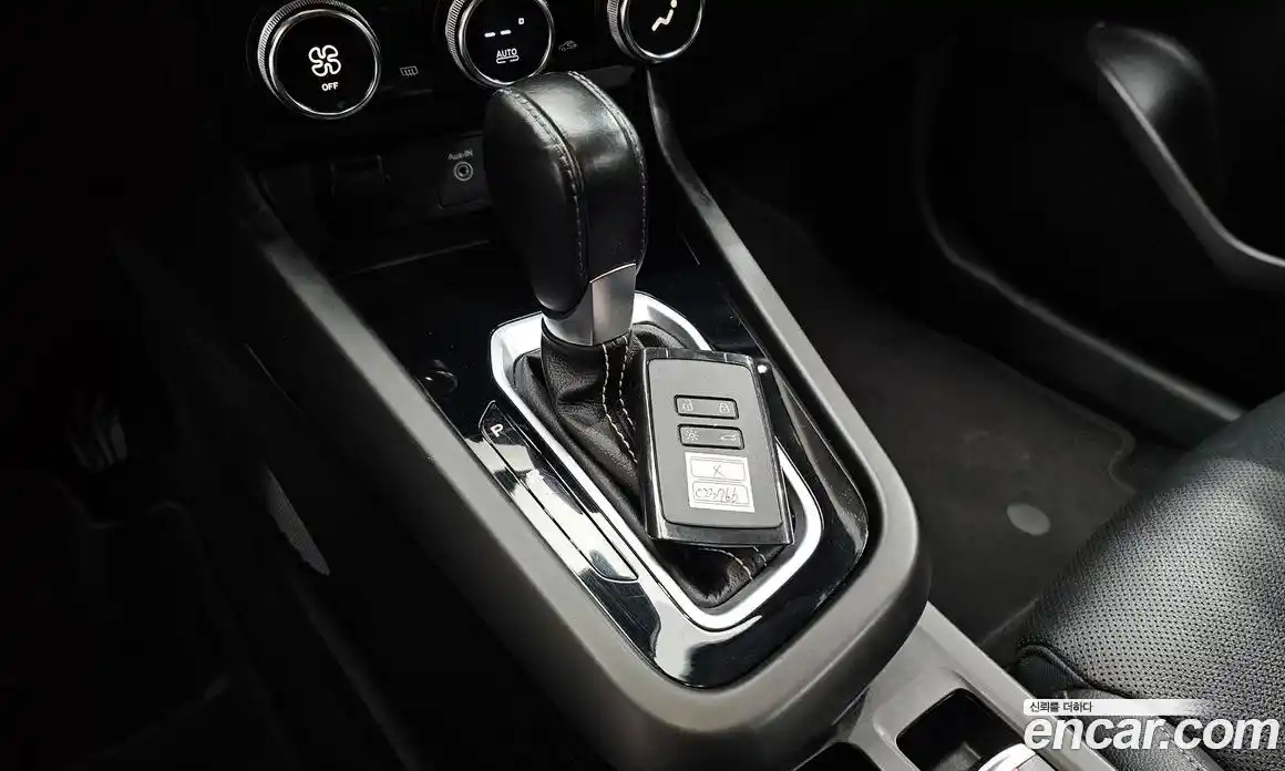 Renault XM3 2023 1.6 Автомат в Москве № 147912, фото 4