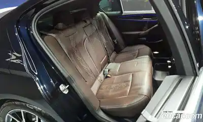 BMW 5-Series 2023 2.0 Автомат в Москве № 154744, миниатюра 2