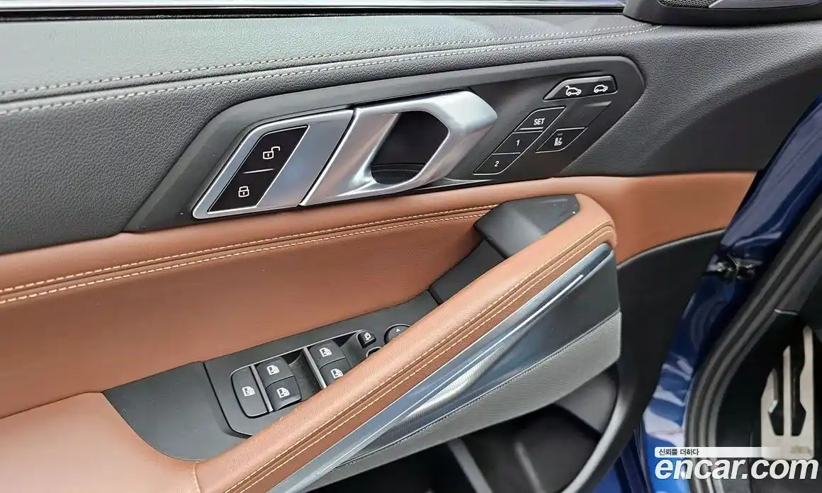 BMW X6 2023 3.0 Автомат в Москве № 155043, фото 3