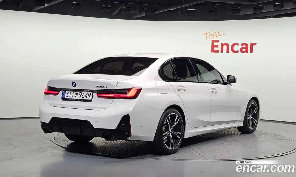 BMW 3-Series 2023 2.0 Автомат в Москве № 157402, фото 13