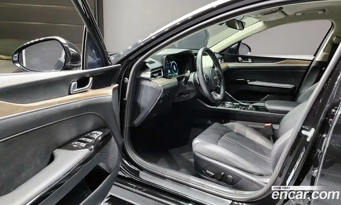 Kia K5 2023 1.6 Автомат в Москве № 160764, фото 10