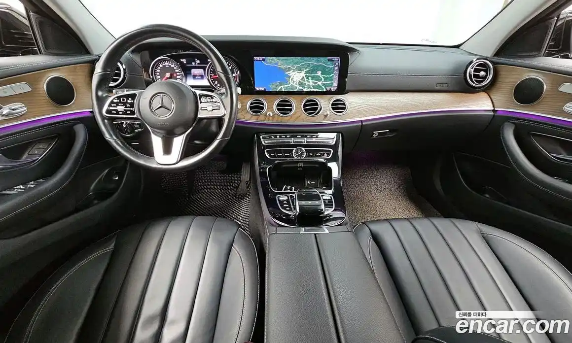 Mercedes-Benz E-Class 2020 1.9 Автомат в Москве № 160839, фото 17