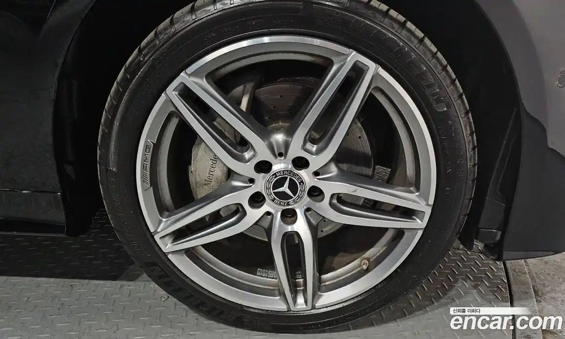 Mercedes-Benz E-Class 2019 1.9 Автомат в Москве № 161399, фото 14