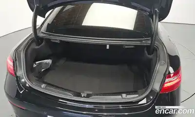 Mercedes-Benz E-Class 2019 1.9 Автомат в Москве № 161399, миниатюра 5