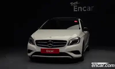 Mercedes-Benz A-Class 2014 1.8 Автомат в Москве № 161549, миниатюра 11
