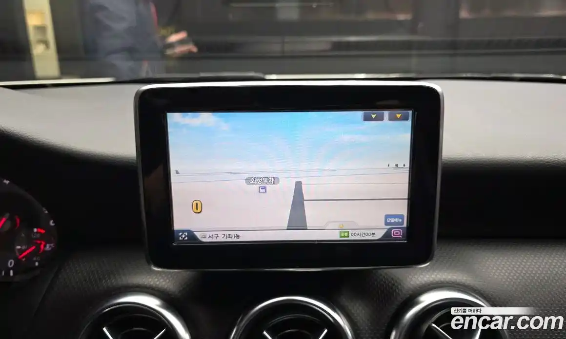 Mercedes-Benz A-Class 2014 1.8 Автомат в Москве № 161549, фото 17