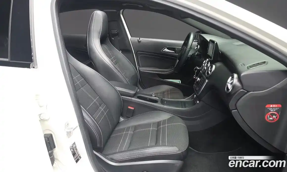 Mercedes-Benz A-Class 2014 1.8 Автомат в Москве № 161549, фото 20