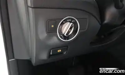 Mercedes-Benz A-Class 2014 1.8 Автомат в Москве № 161549, миниатюра 5