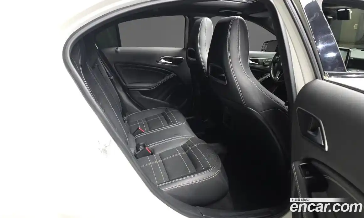 Mercedes-Benz A-Class 2014 1.8 Автомат в Москве № 161549, фото 10