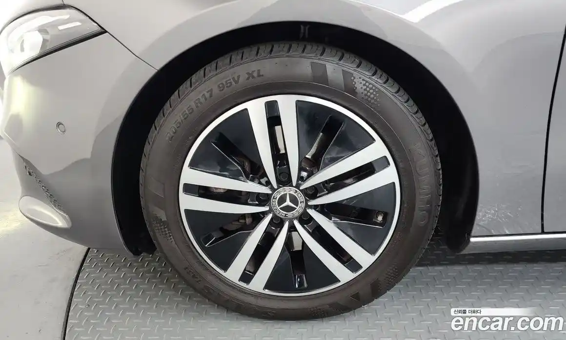 Mercedes-Benz A-Class 2021 2.0 Автомат в Москве № 161758, фото 20