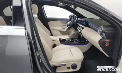 Mercedes-Benz A-Class 2021 2.0 Автомат в Москве № 161758, миниатюра 9